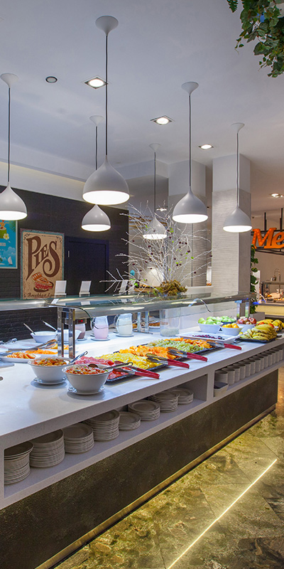  Emblematic image of a sABOReA buffet corner of the Abora Catarina by Lopesan Hotels in Playa del Inglés, Gran Canaria 